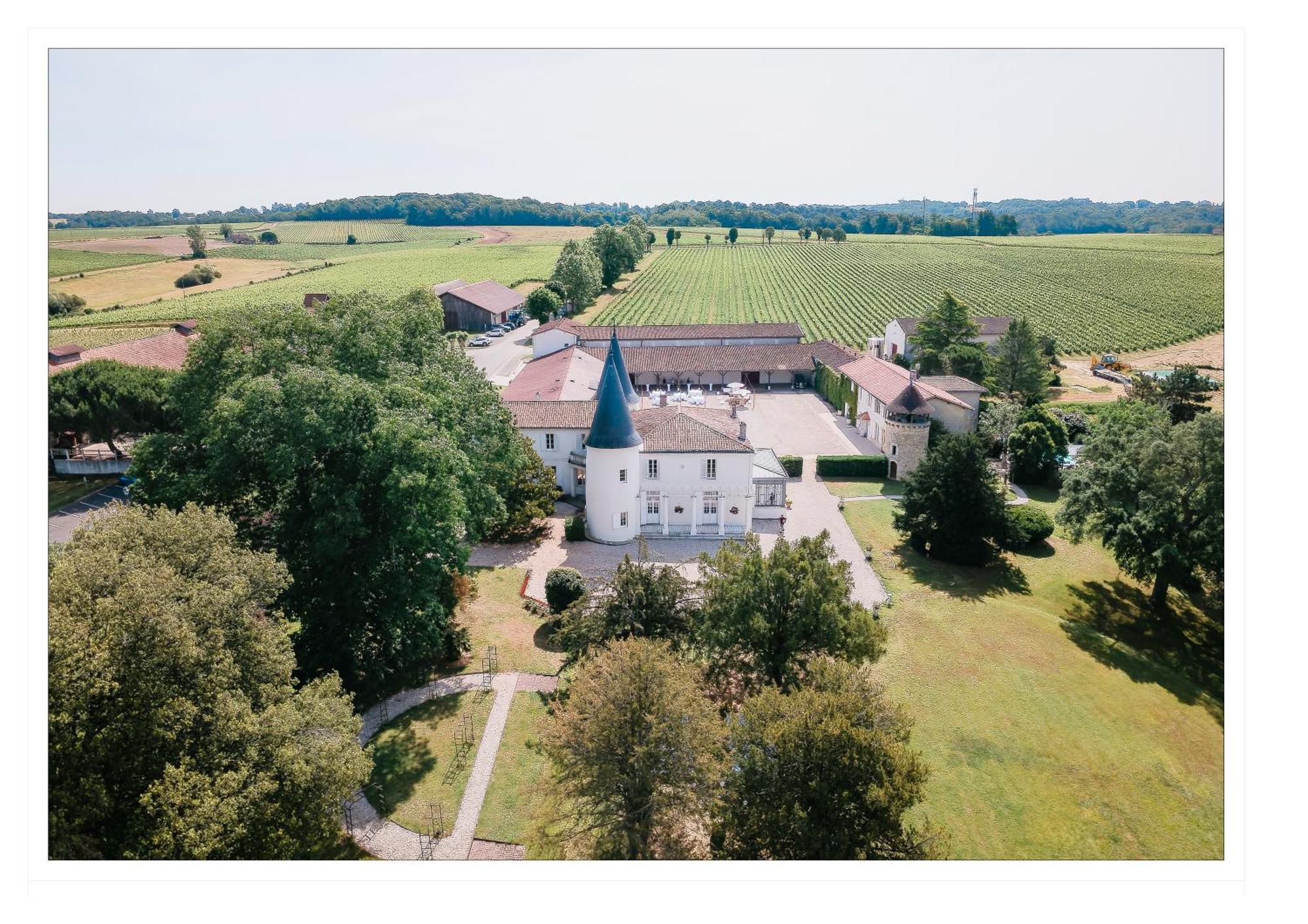 Chambres D'Hotes Du Chateau De Seguin Lignan-de-Bordeaux Esterno foto